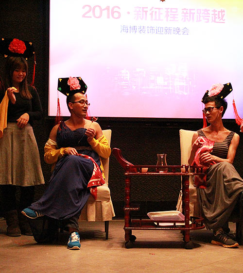 500563市場(chǎng)部表演.jpg